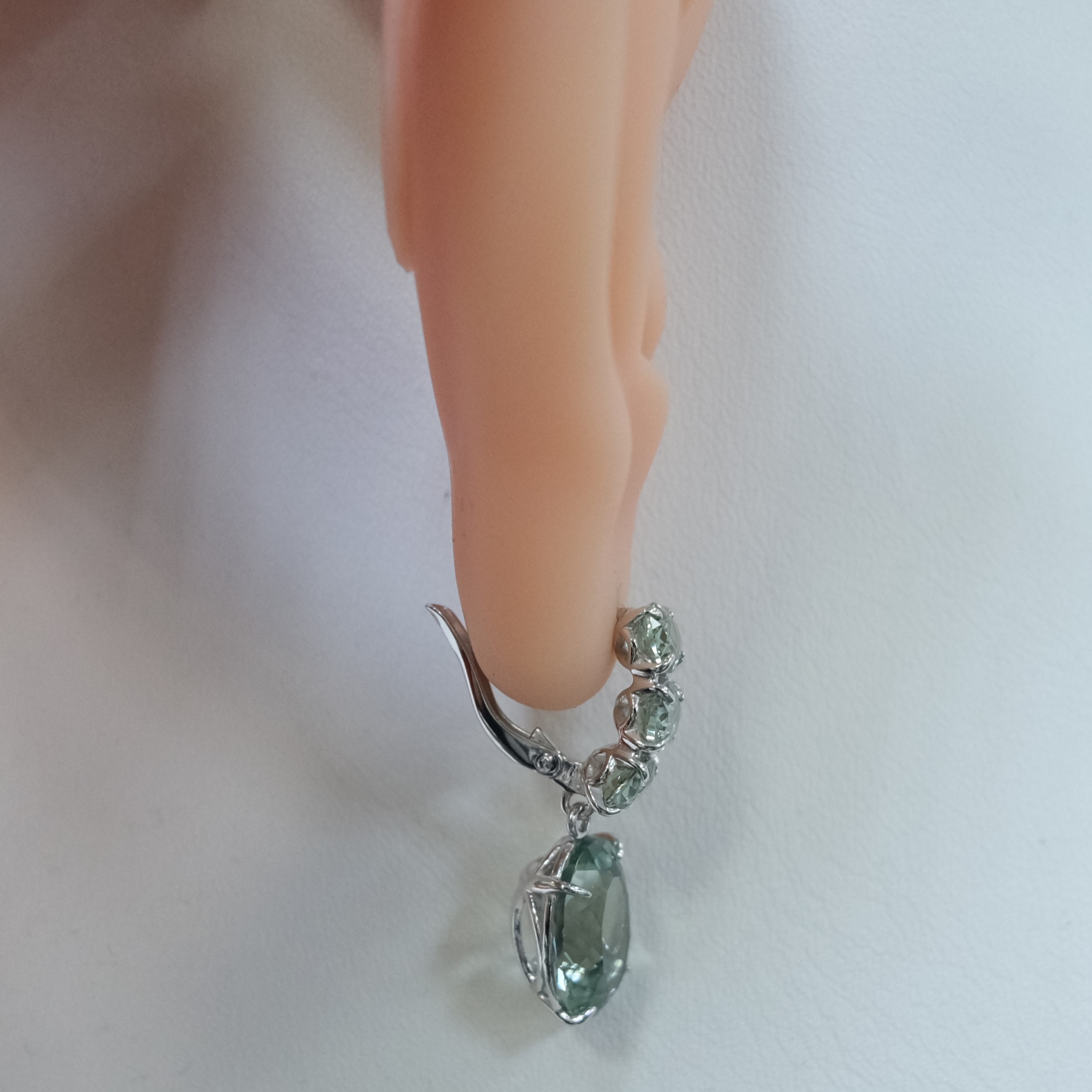 Серебряные серьги с празиолитами